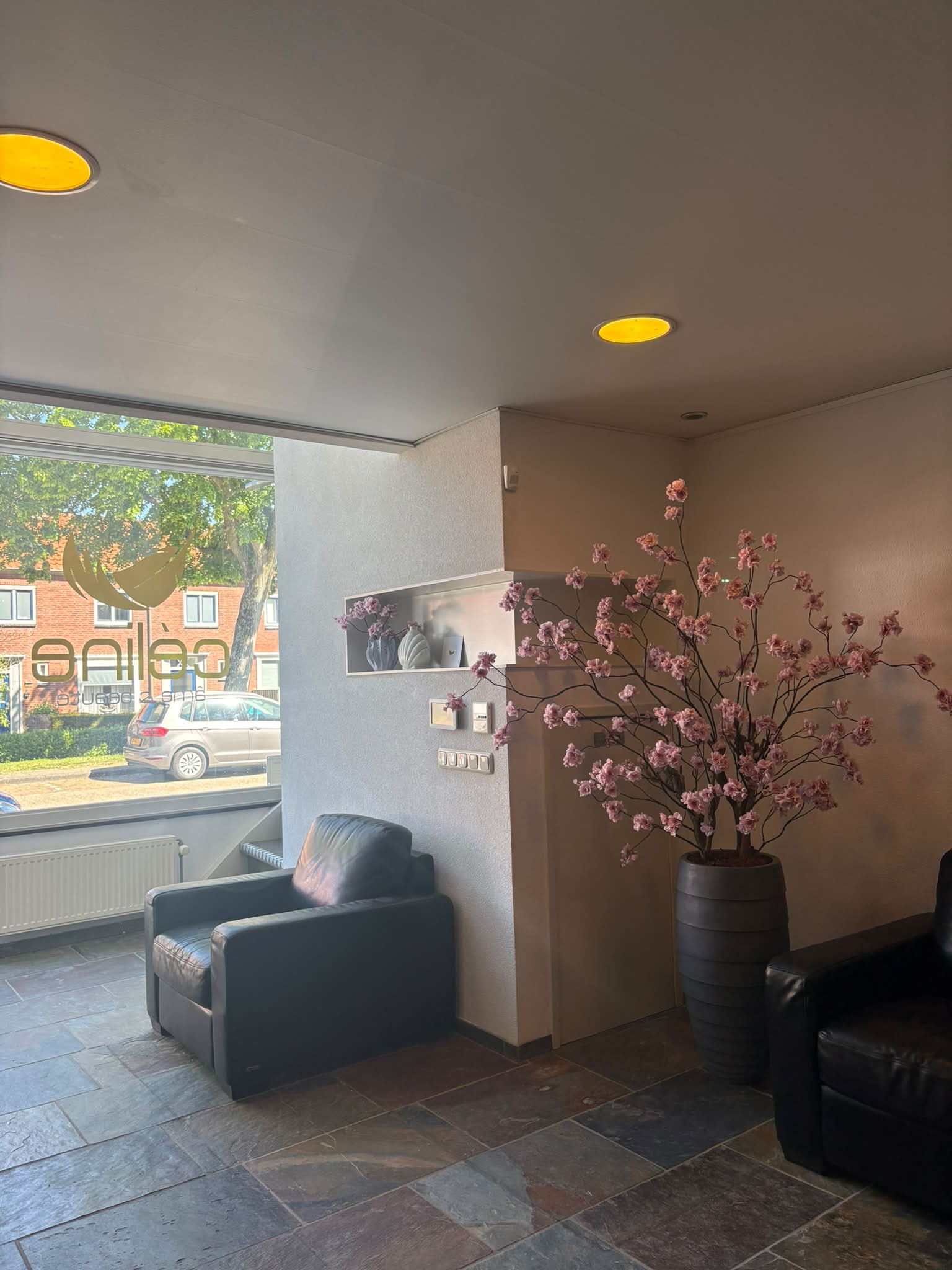 Wachtruimte beauty salon Céline áme & beauté Waalwijk